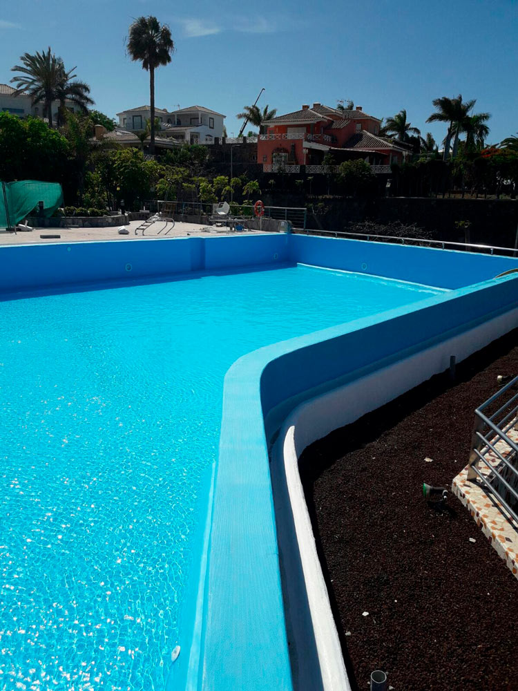 Instalación de membrana armada Cefil Pool en piscina