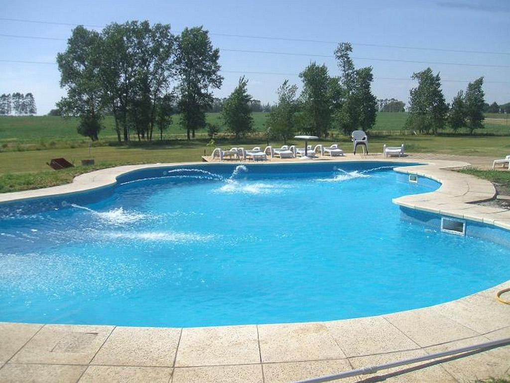 France es una de las membranas armadas más populares que Cefil Pool instala en piscinas