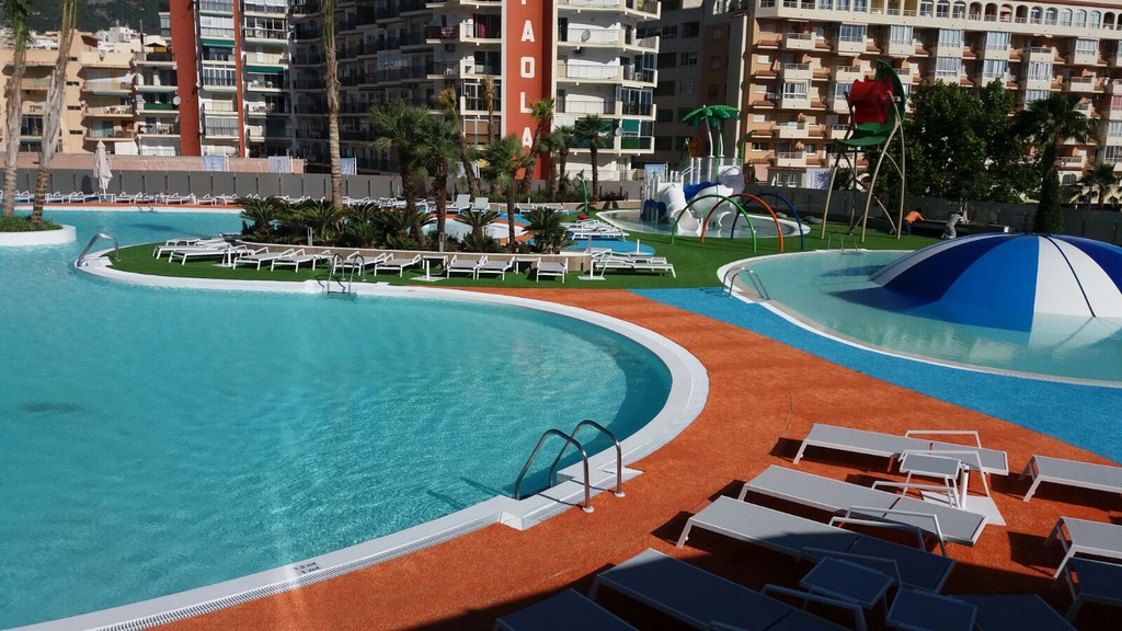 Inter es una de las membranas armadas más populares que Cefil Pool instala en piscinas